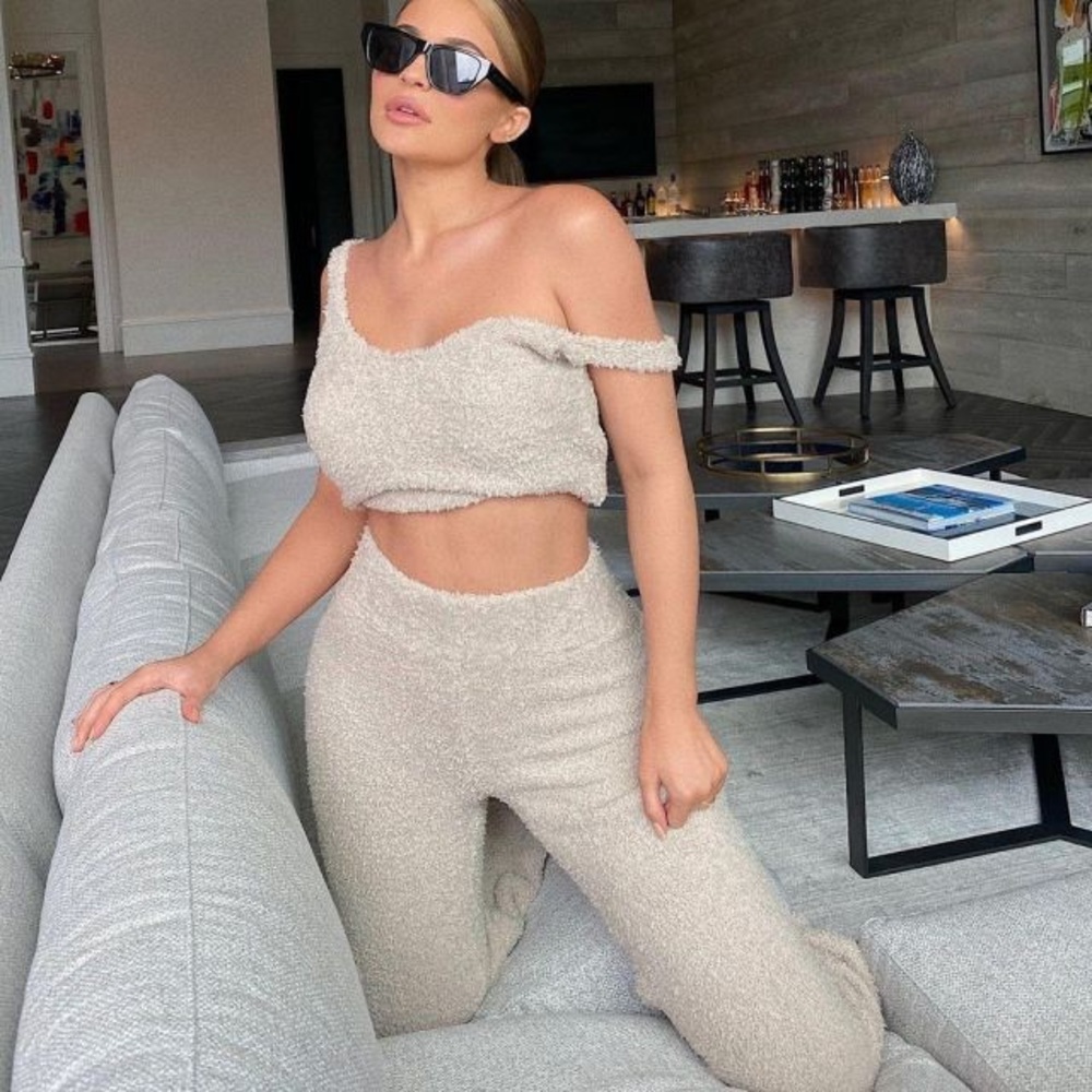Skims Cozy Collection Set - Picture 6 of 6